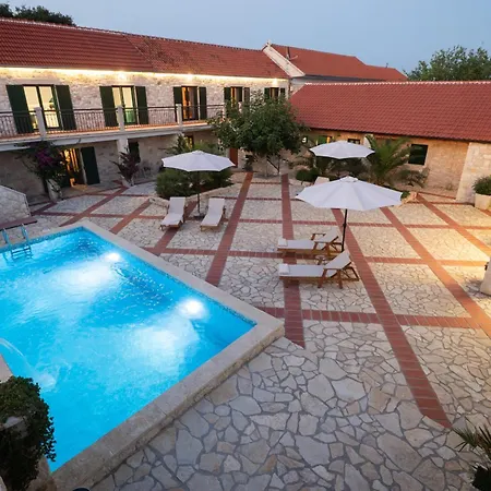 Villa Dvori Jokic With Pool Islam Grčki